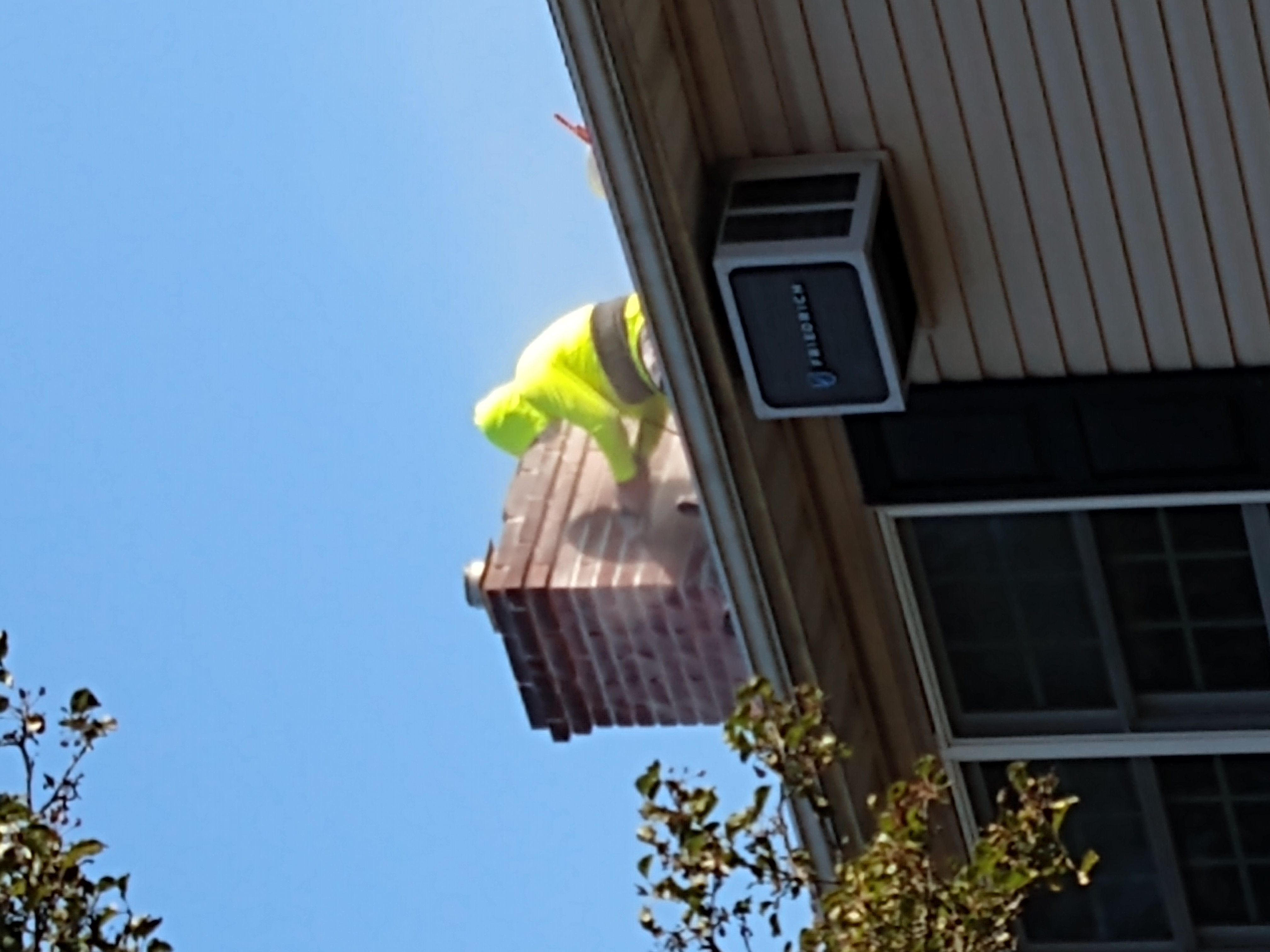 Chimney tuckpointing and mortar repair in Wantagh, New York